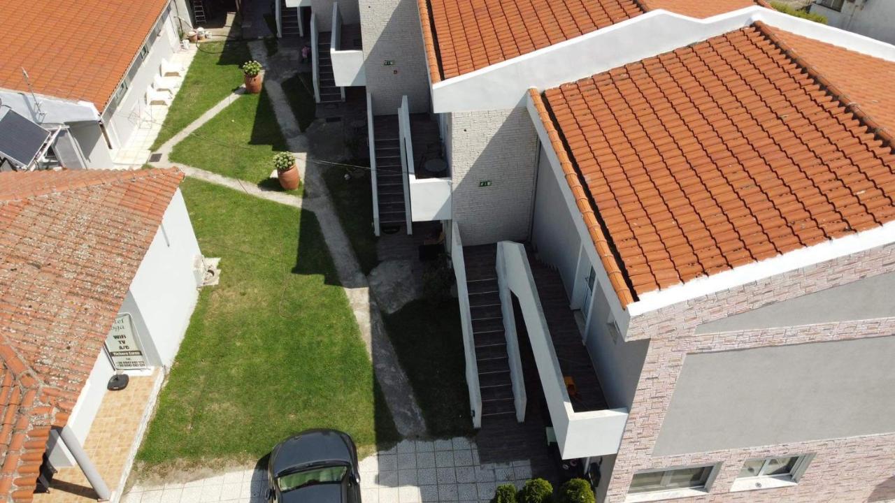 Hotel Loga Tiheró Kültér fotó