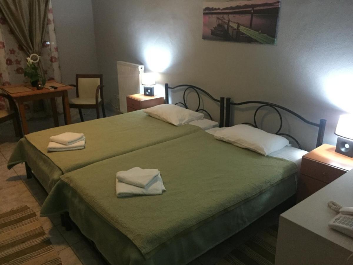 Hotel Loga Tiheró Kültér fotó