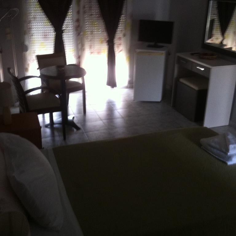 Hotel Loga Tiheró Szoba fotó